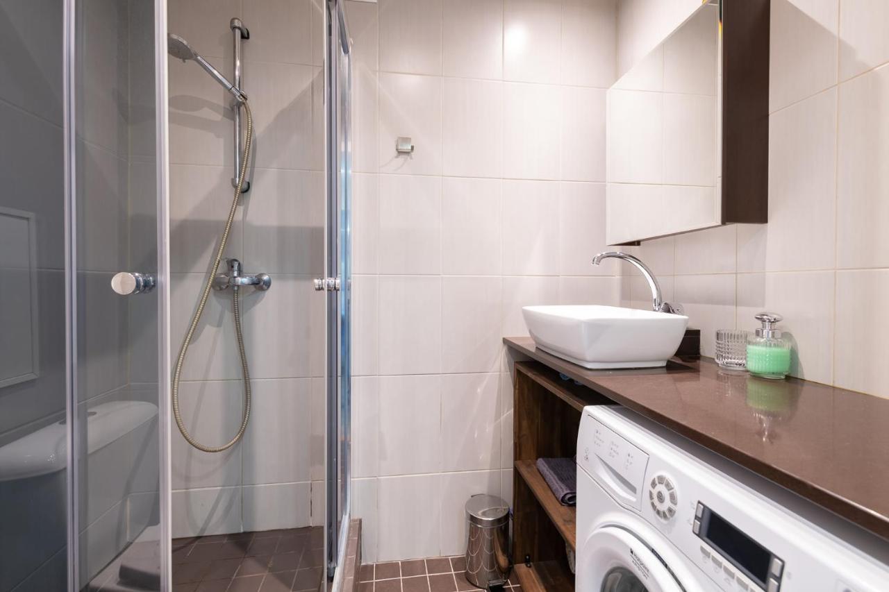 Cozy Stylish Studio Apartment With Free Parking By Centralapartments 탈린 외부 사진